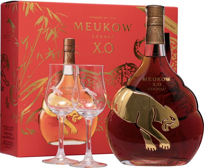 Meukow XO + 2 glasses (Меуков ХО со стаканами) 40% 0.7L